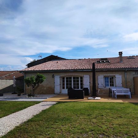 Villa Domaine des Prés de Joussac - Protocole sanitaire strict Jau-Dignac-et-Loirac Exterior foto