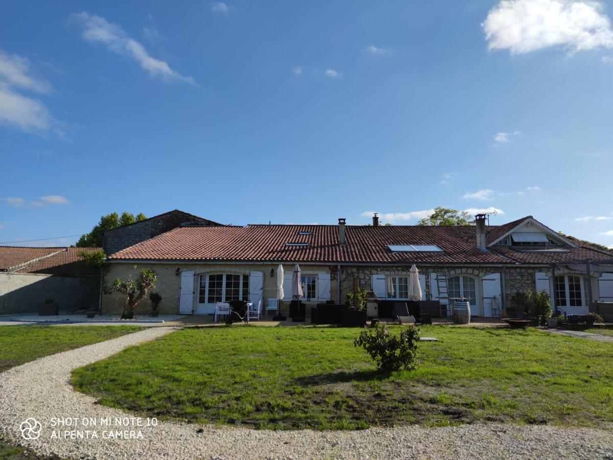 Villa Domaine des Prés de Joussac - Protocole sanitaire strict Jau-Dignac-et-Loirac Exterior foto