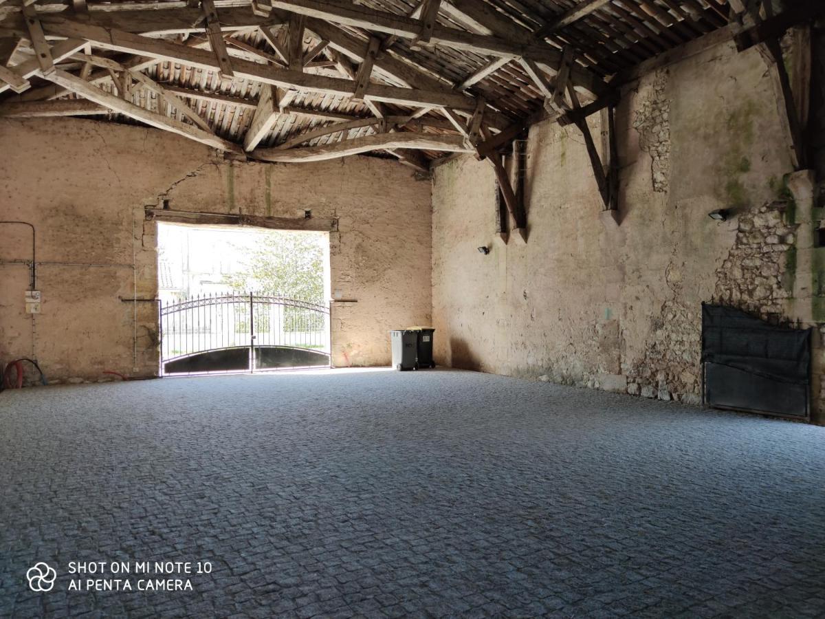 Villa Domaine des Prés de Joussac - Protocole sanitaire strict Jau-Dignac-et-Loirac Exterior foto