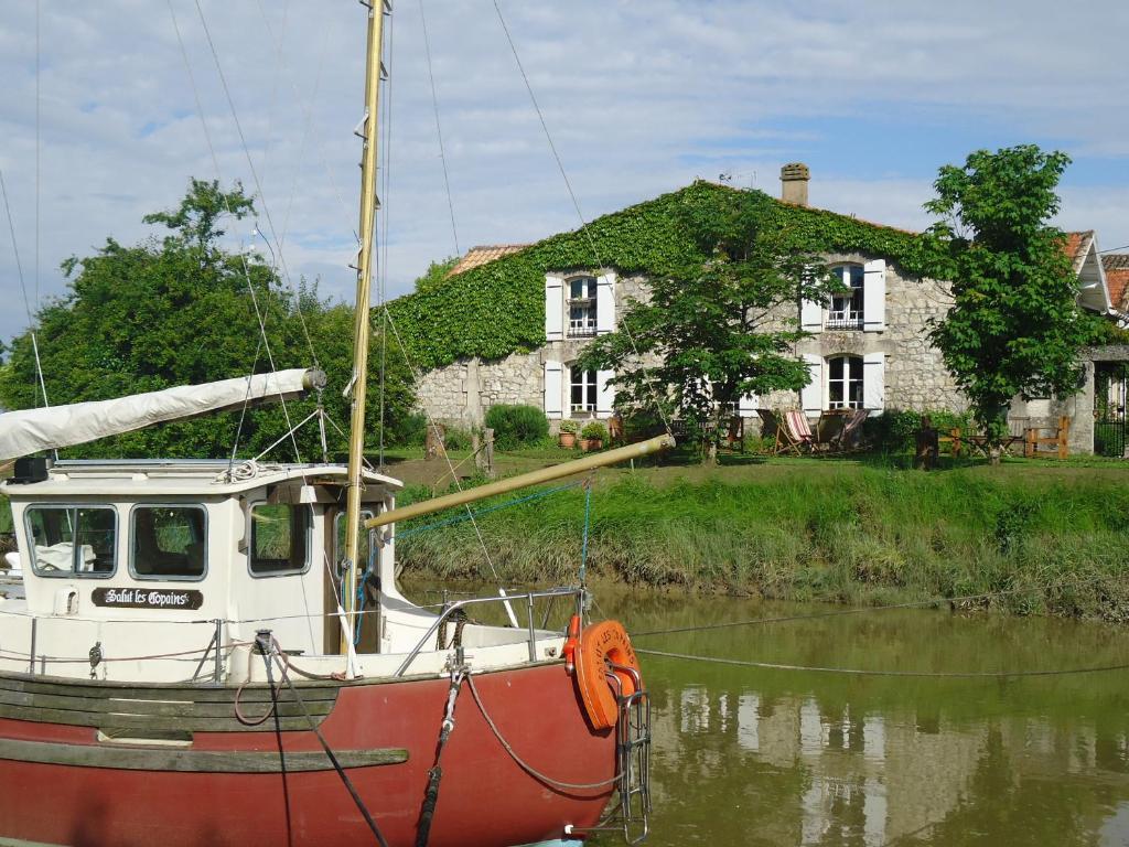 Villa Domaine des Prés de Joussac - Protocole sanitaire strict Jau-Dignac-et-Loirac Habitación foto
